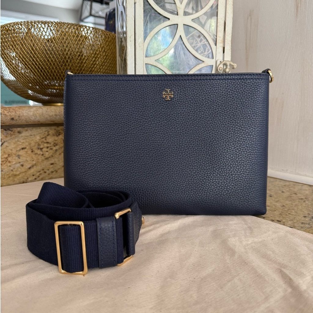 Tory Burch New Tory Burch BLAKE SWINGPACK TORY NAVY Size ONE SIZE - 8 Thumbnail