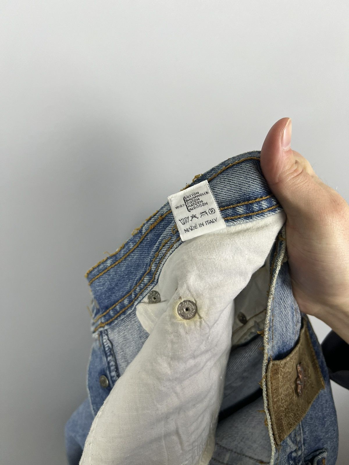 Diesel W34 Diesel New World Basics Vintage Jeans Distressed Mom Size US 34 / EU 50 - 15 Thumbnail