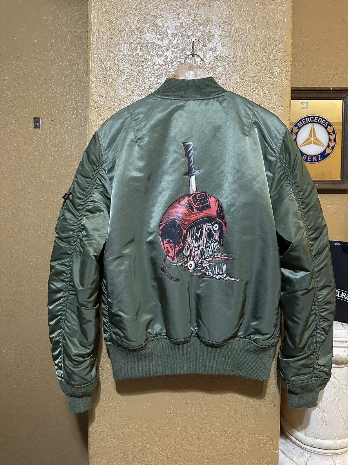 Alpha Industries RARE Alpha Industries Pierced Skull MA-1 Bomber Jacket GRAIL Size US L / EU 52-54 / 3 - 1 Thumbnail