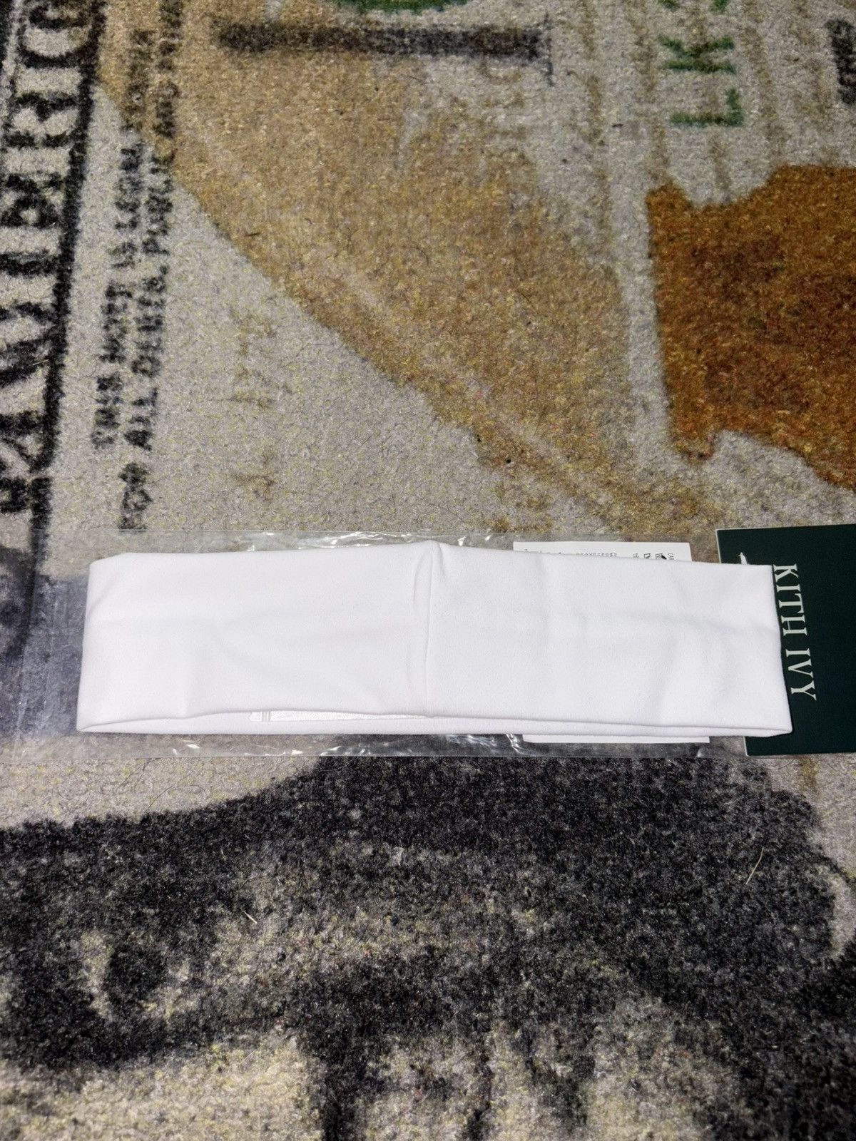 Kith × Wilson Kith Ivy Wilson Logo Wide Headband Size ONE SIZE - 3 Thumbnail