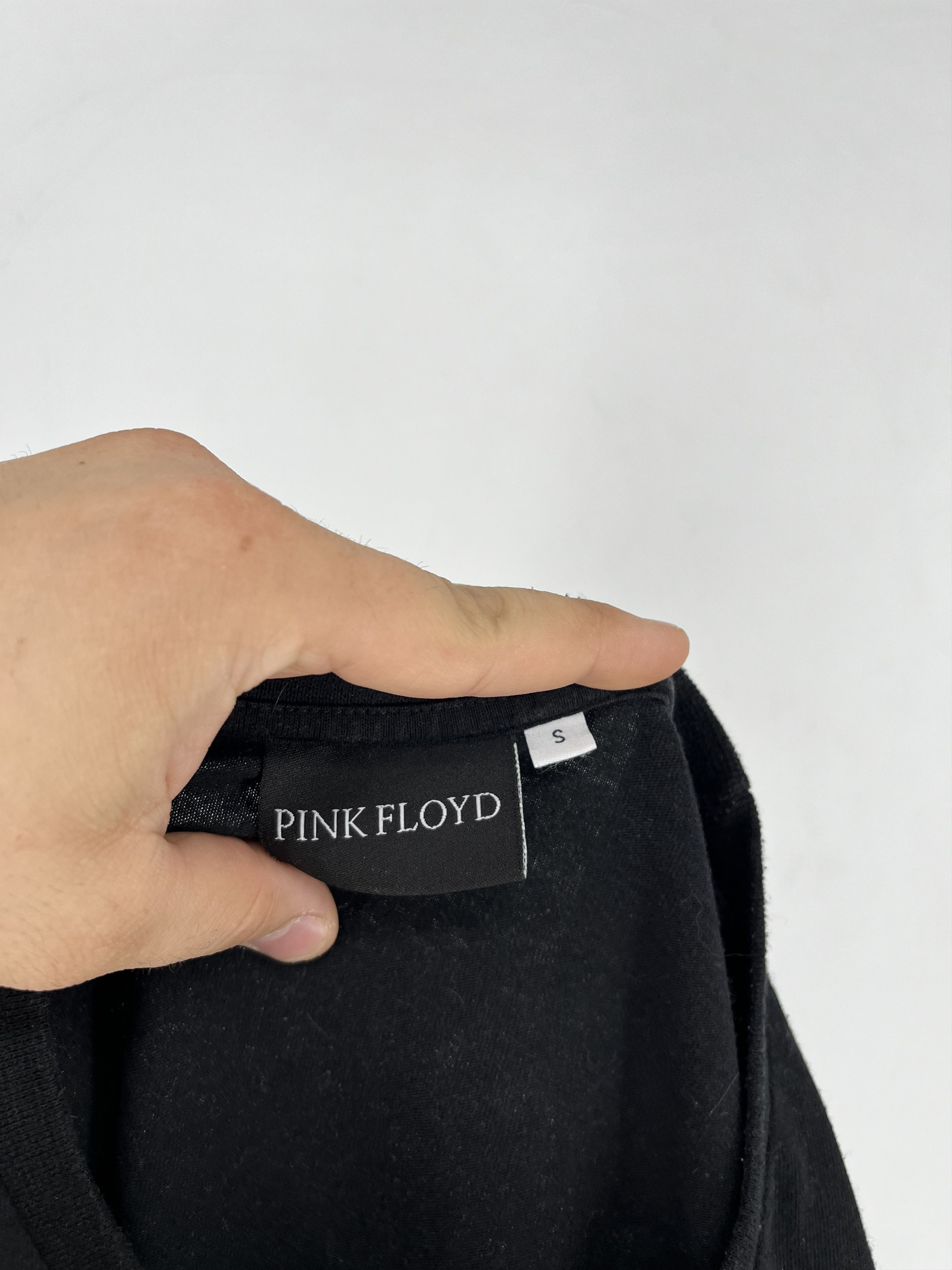 Band Tees Vintage Y2K Pink Floyd Band Shirt Rock Band Tee Size S Size US S / EU 44-46 / 1 - 9 Thumbnail