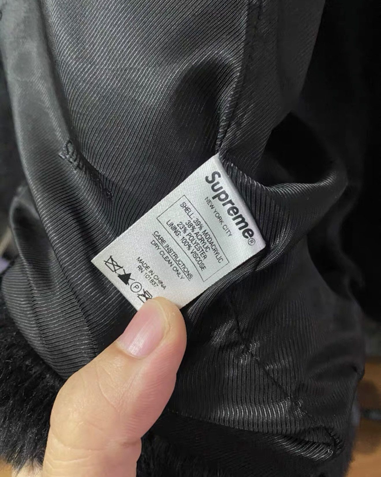 Hysteric Glamour × Supreme Supreme Hysteric Glamour Fuck you Faux Fur Coat Size US L / EU 52-54 / 3 - 4 Thumbnail