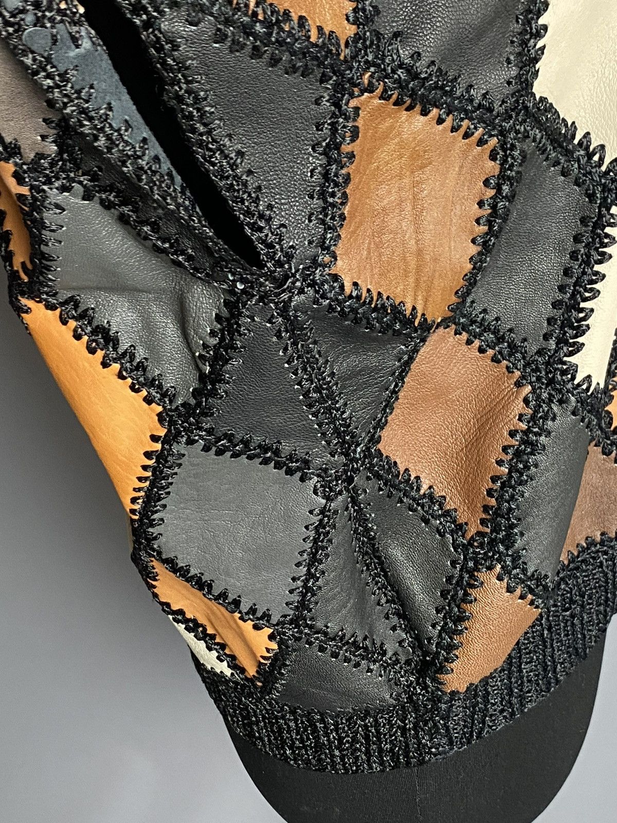 Other Vintage 80s Women’s Leather Top Argyle Diamond Pattern M/L Size M / US 6-8 / IT 42-44 - 10 Thumbnail