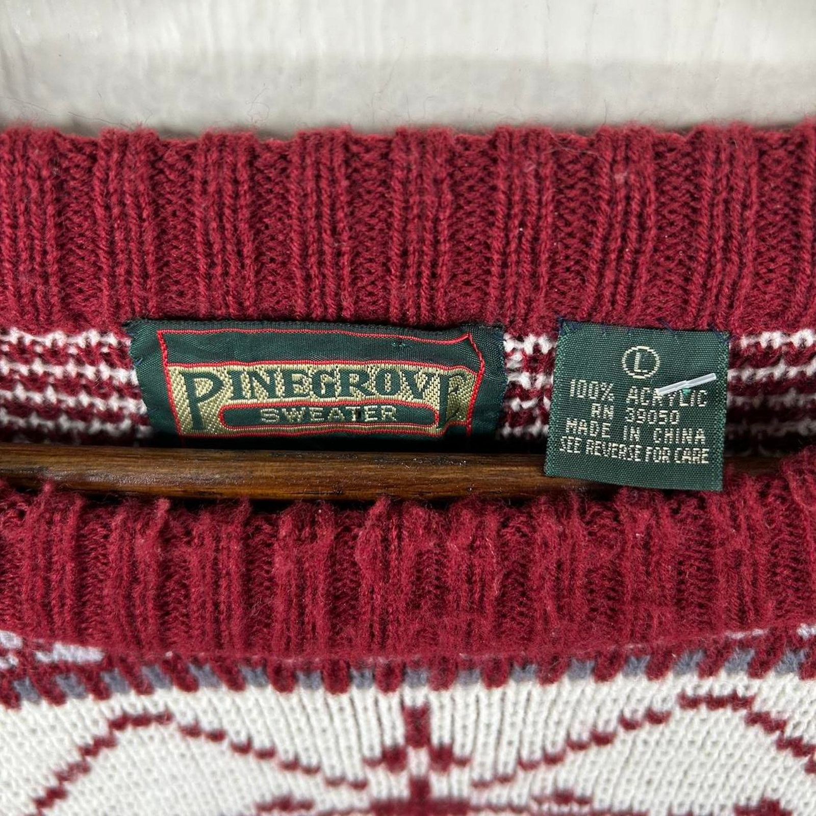 Other Vintage 90’s Red & White Snowflake Style Sweater Size Large Size US L / EU 52-54 / 3 - 2 Thumbnail