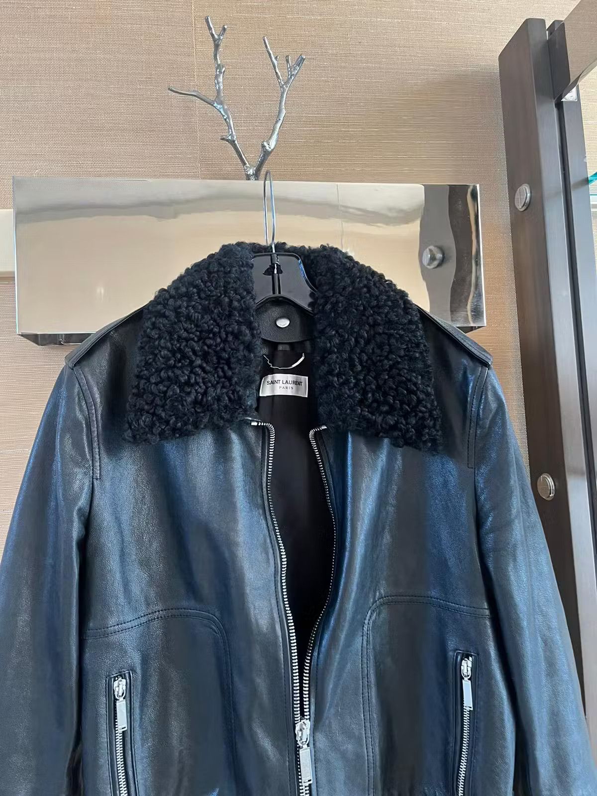 Saint Laurent Paris Shearling Collar Leather Jacket in Black Size US S / EU 44-46 / 1 - 7 Thumbnail