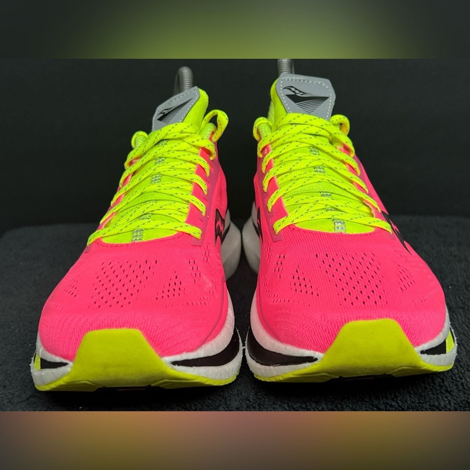 Saucony Saucony Endorphin Pro Women's Running Shoes 7.5 WORN ONCE Size US 7.5 / IT 37.5 - 5 Thumbnail