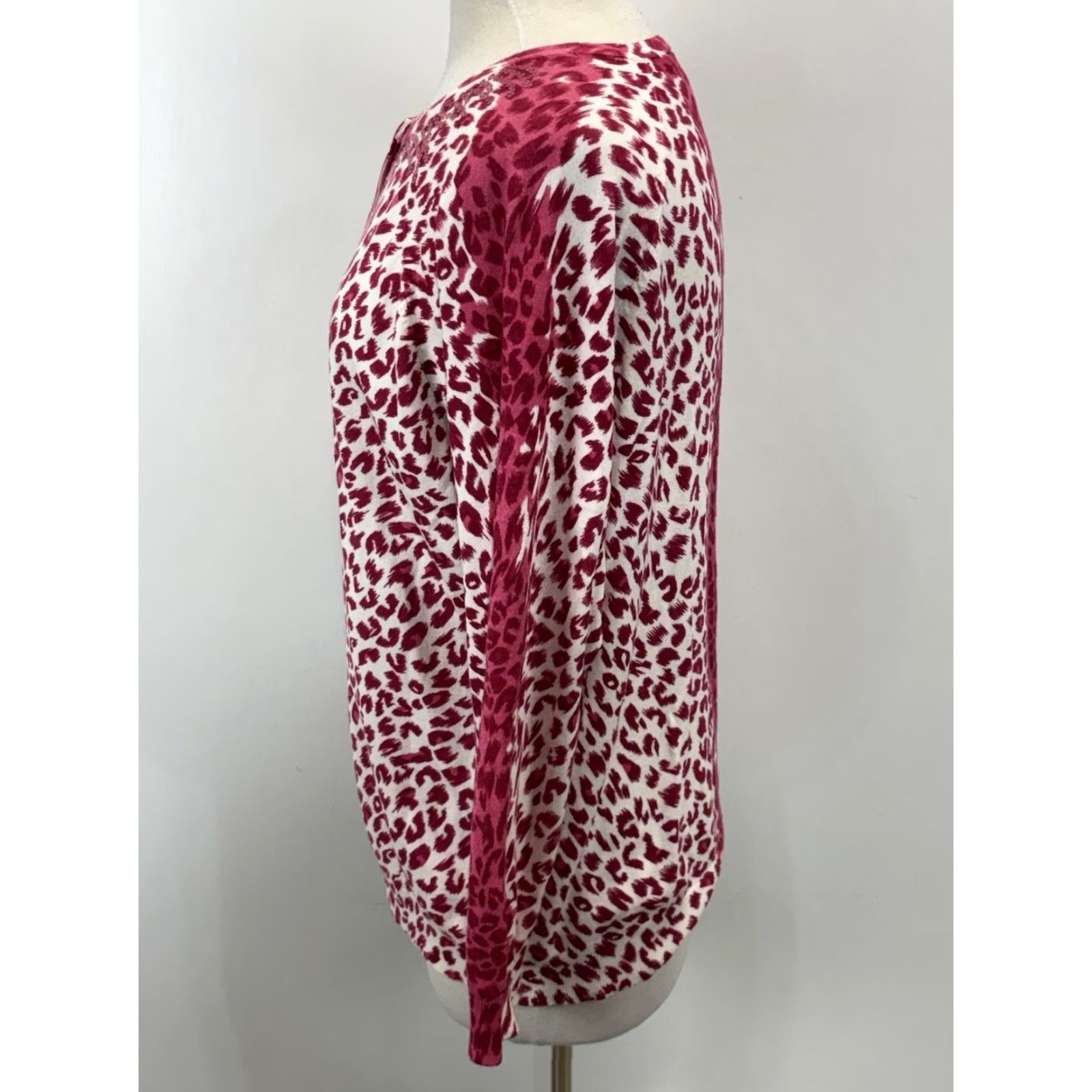 Quacker Factory VINTAGE Quacker Factory Cardigan Shirt Women Medium Pink Animal Print Sequins Knit MAXIMALIST 90s Theme Mens/Womens Size M / US 6-8 / IT 42-44 - 2 Thumbnail