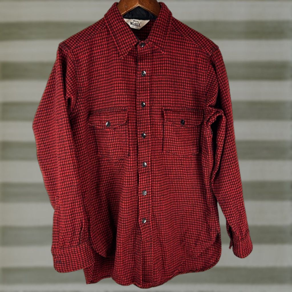 Vintage VINTAGE Woolrich Flannel Shirt Mens L Red Black Micro Check Wool Blend Made USA Shirt Mens L Red Black Micro Check Wool Blend Made USA Size US L / EU 52-54 / 3 - 1 Thumbnail