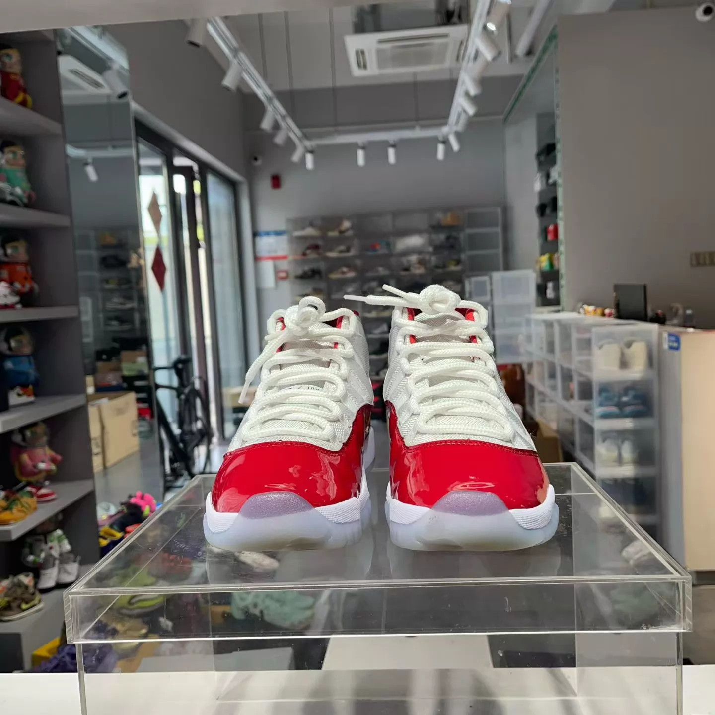 Nike Air Jordan 11 Cherry US 43 Size US 10 / EU 43 - 1 Thumbnail