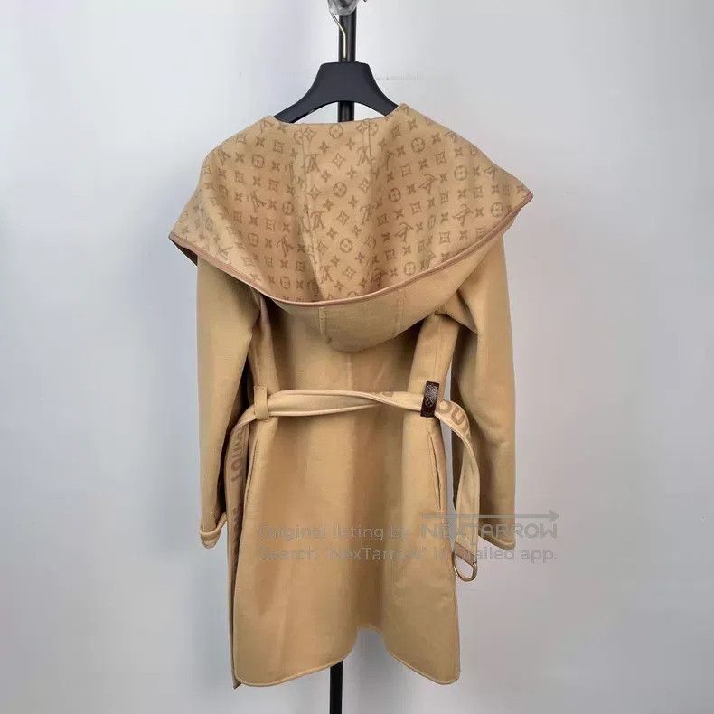 Louis Vuitton Louis Vuitton Old flower full print logo bathrobe coat Size XS / US 0-2 / IT 36-38 - 2 Thumbnail