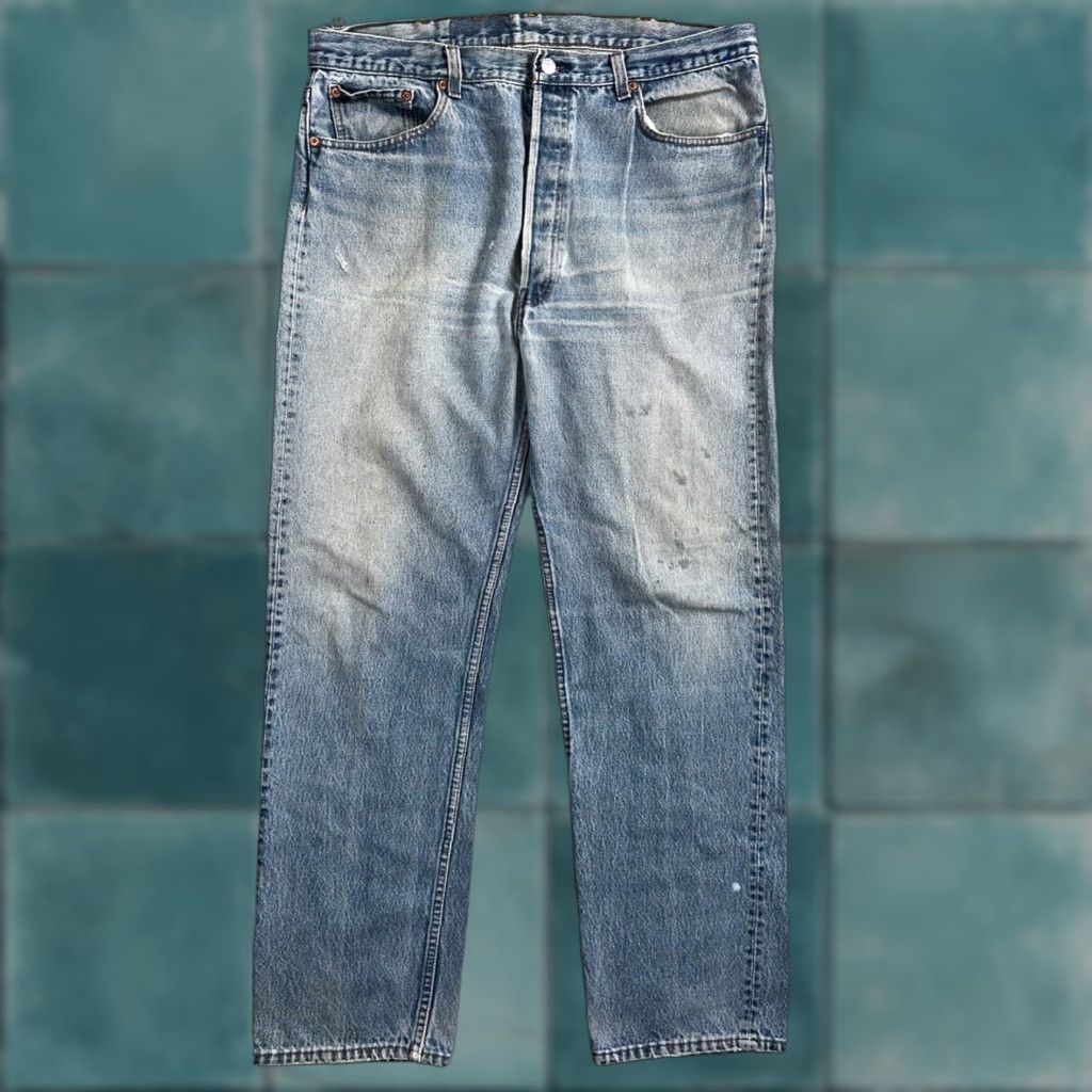 Levi's VINTAGE Levi's 501 Jeans Way 90s Straight Levi's 501 40x36 Blue Light Wash Mens Jeans Classic Style 90s Boys? Size US 40 / EU 56 - 1 Thumbnail