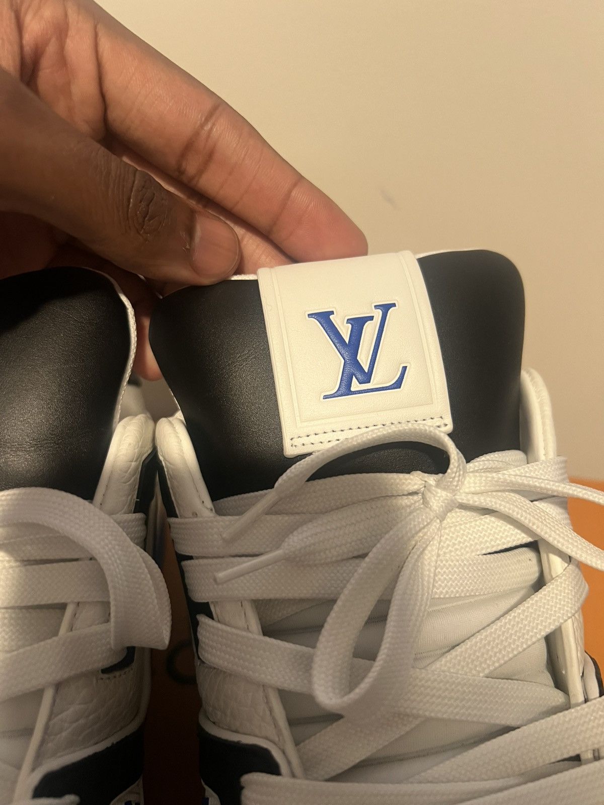 Louis Vuitton Louis Vuitton Trainer Size US 12 / EU 45 - 10 Thumbnail