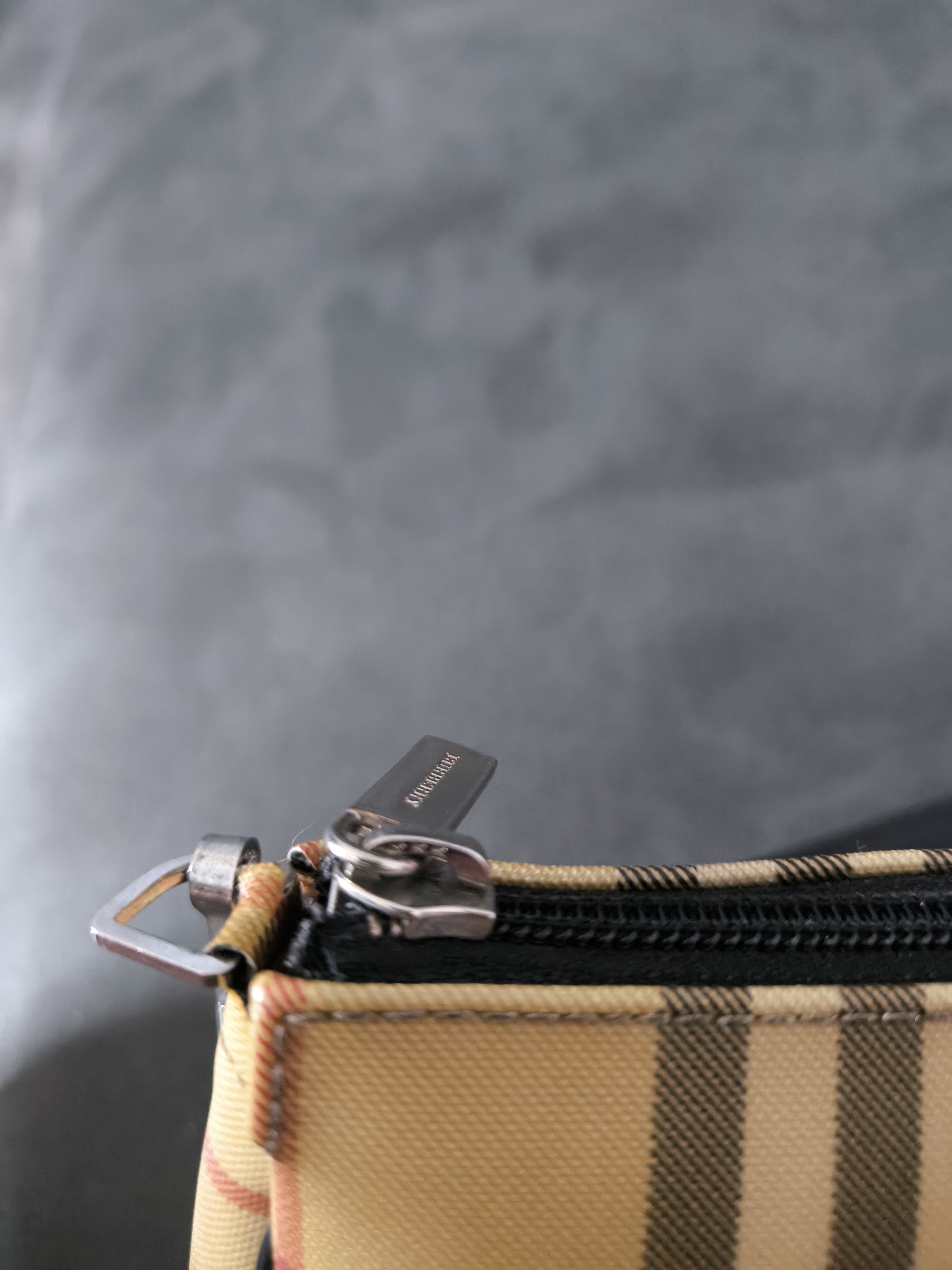 Burberry BURBERRY canvas Pochette Shoulder Bag Vintage Rare Size ONE SIZE - 11 Thumbnail