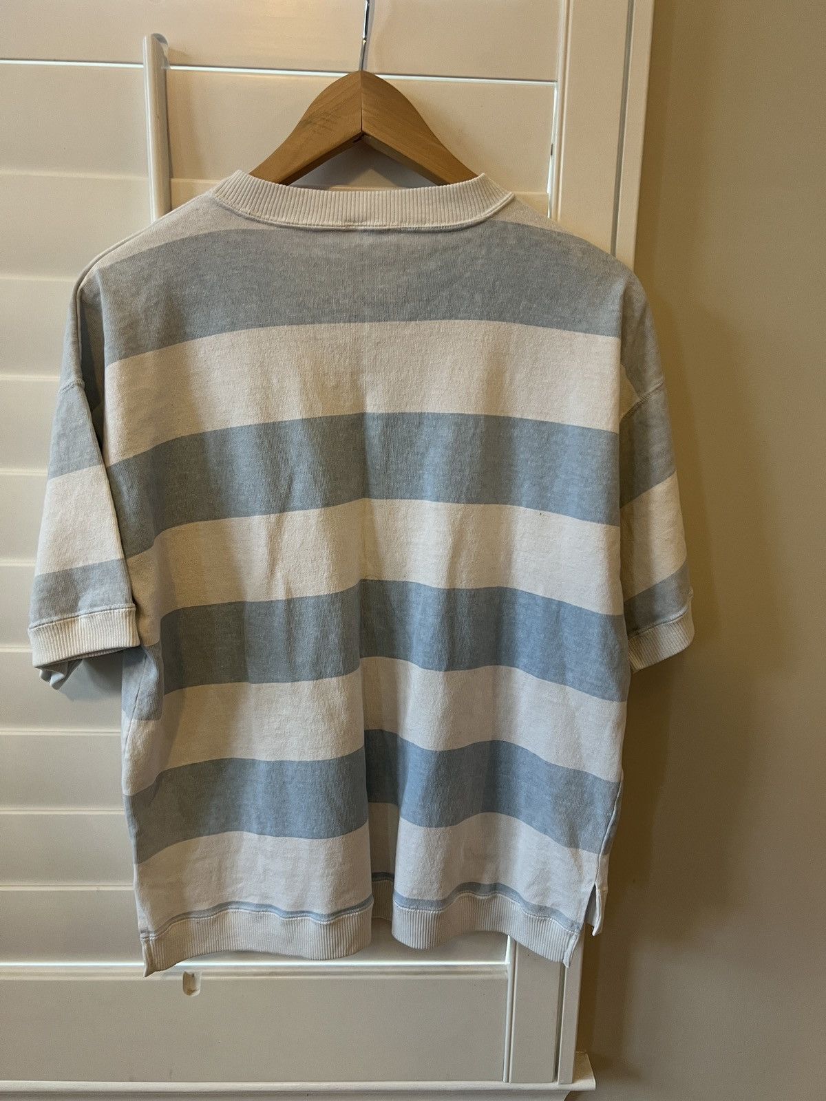 Vintage Vintage Boxy Striped Blue White Tee Front Pocket Size US L / EU 52-54 / 3 - 4 Thumbnail
