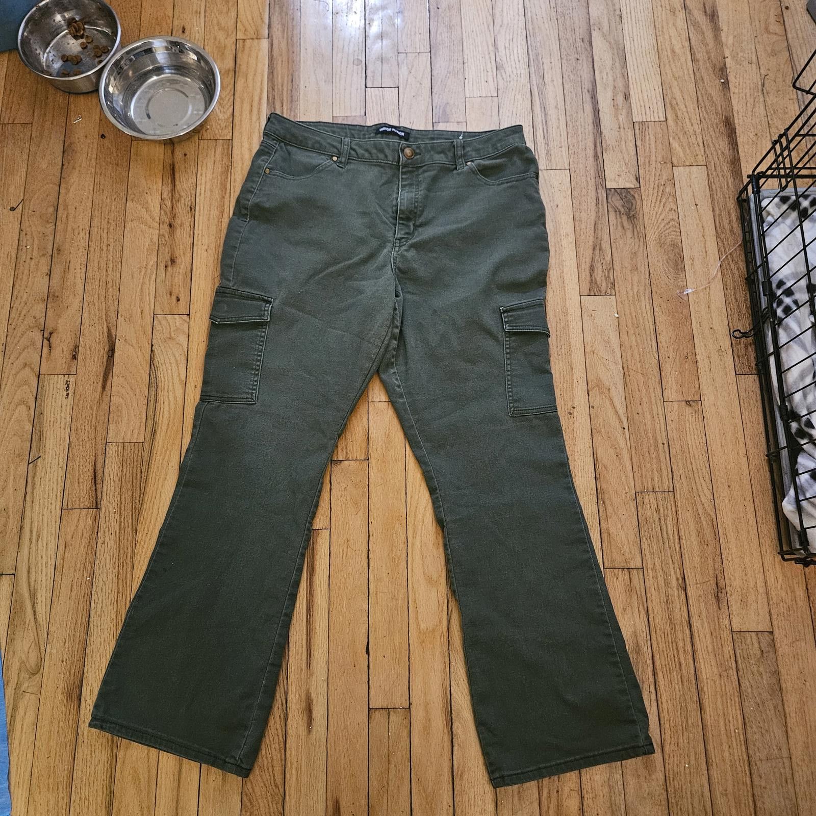 Designer Indigo Fusion Women's Cargo Pants - Size 16 - Olive Green Size 38" / US 16 / IT 52 - 1 Thumbnail