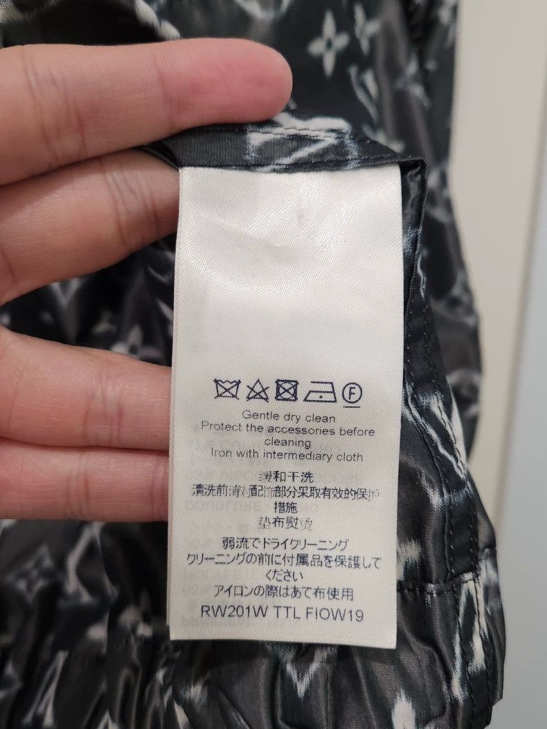 Louis Vuitton Louis Vuitton Navy logo hooded stormtrooper jacket 2503-Nex Size XS / US 0-2 / IT 36-38 - 6 Thumbnail