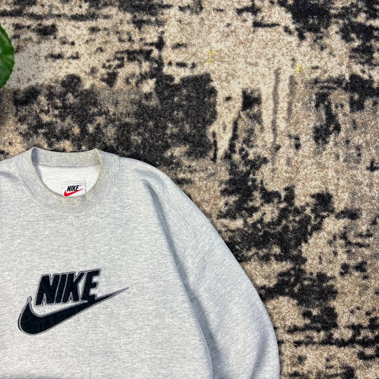 Nike Nike Vintage Y2K Big Embroidered Logo Oversized Sweatshirt Size US L / EU 52-54 / 3 - 2 Thumbnail