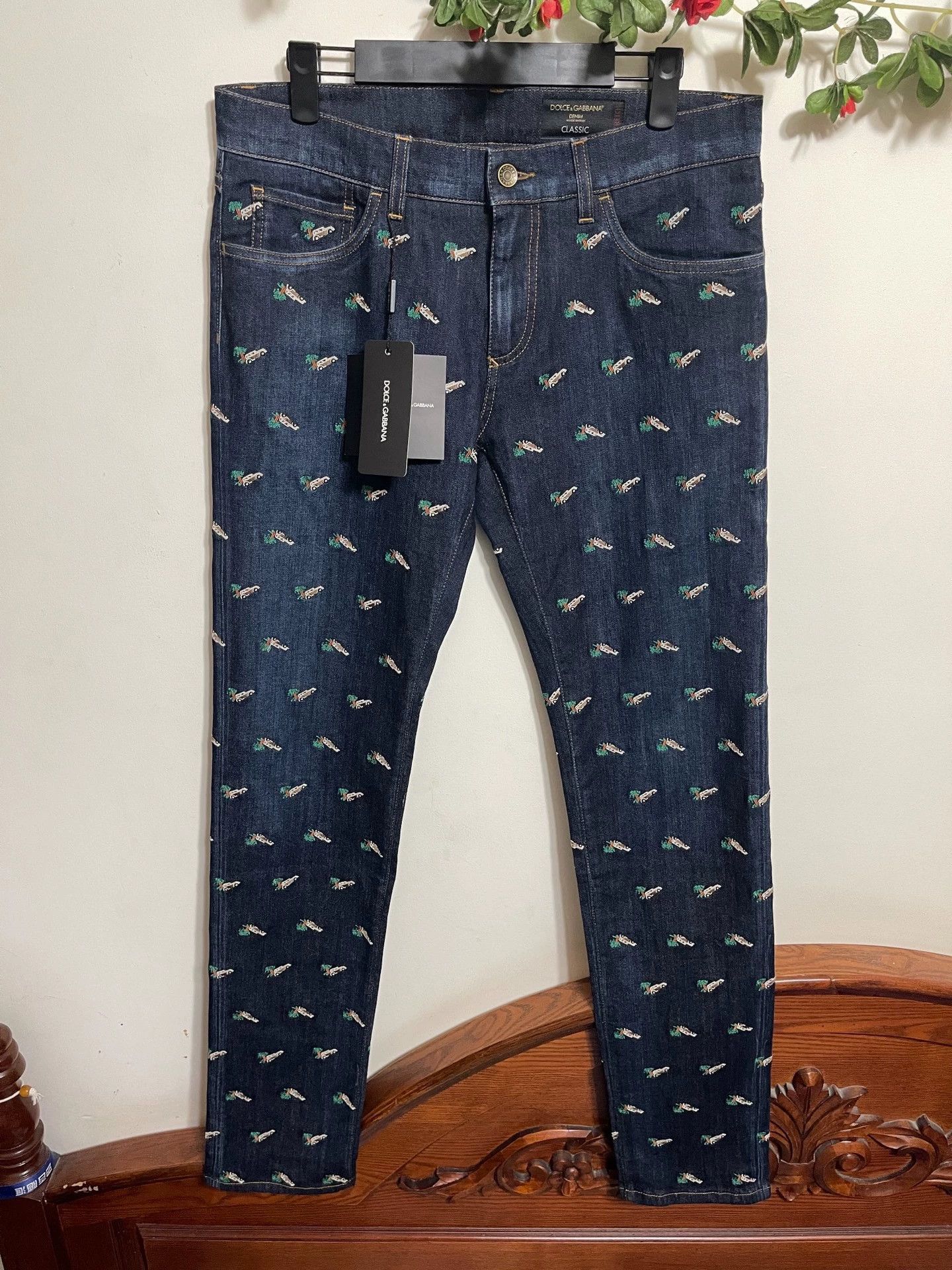 Dolce & Gabbana Dolce&Gabbana Slim Embroidered Jeans Size 50 Deep Blue Size US 34 / EU 50 - 1 Thumbnail