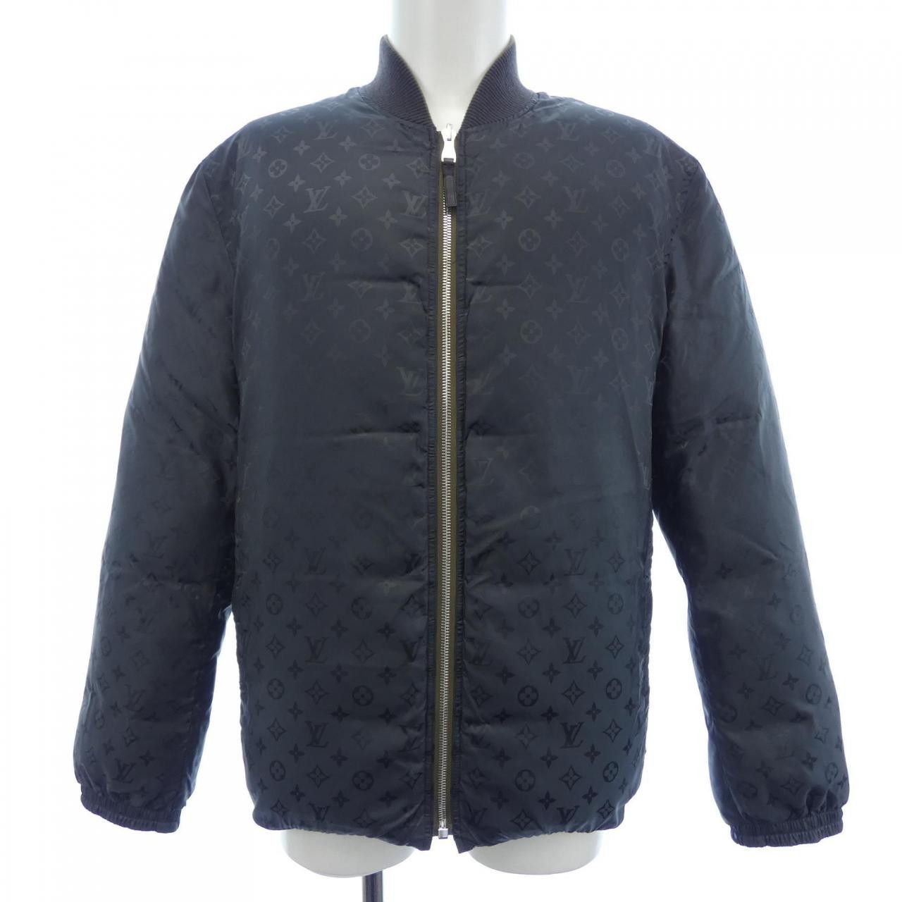 Louis Vuitton Louis Vuitton Louis Vuitton Down Jacket Textile Outerwear HFB47WGHK DUTY FREE for USA Size ONE SIZE - 1 Thumbnail
