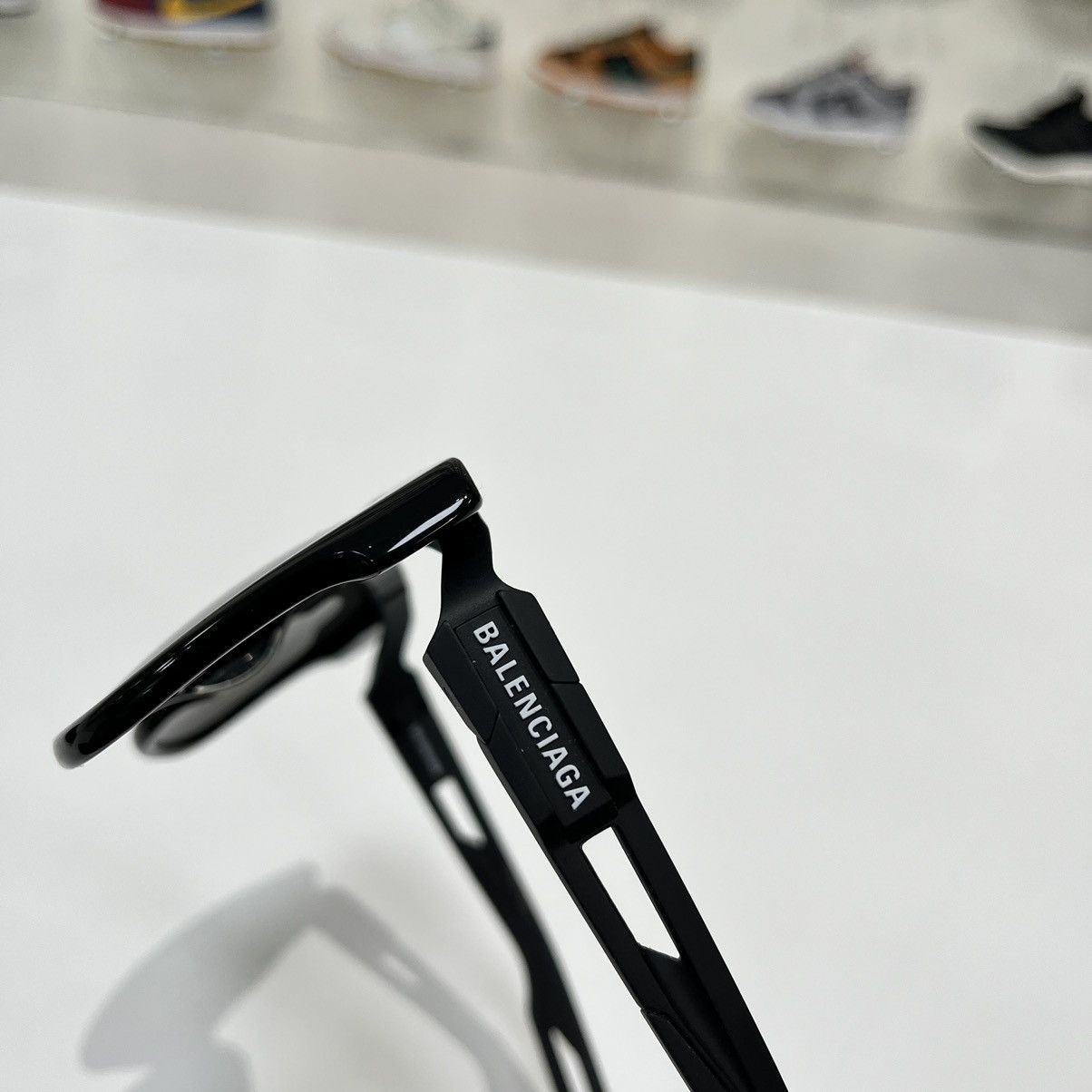 Balenciaga Balenciaga Sunglasses Black Size ONE SIZE - 6 Thumbnail