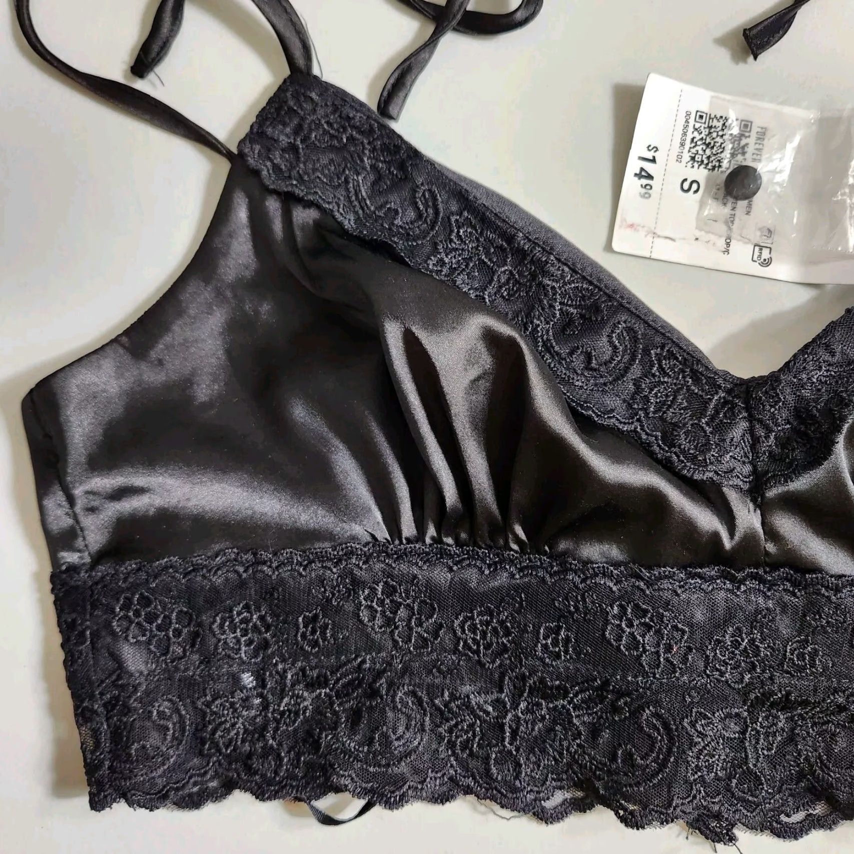 Forever 21 FOREVER 21 Womens Black Satin Lace Bralette Bra Top Cropped Tank S NWT Size ONE SIZE - 2 Thumbnail