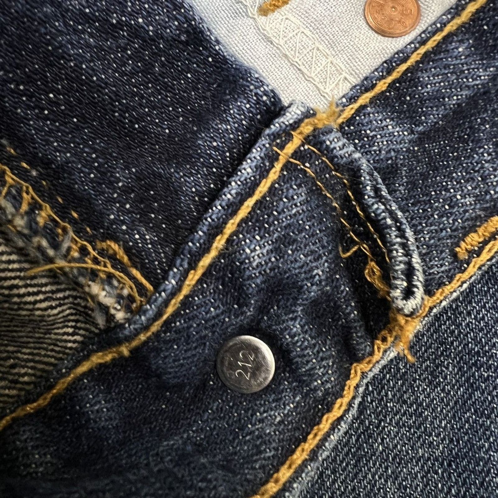 Levi's × Vintage Vintage Levi's 501 Jeans 29x34 Straight Leg 90s Denim Pants Size US 32 / EU 48 - 4 Thumbnail