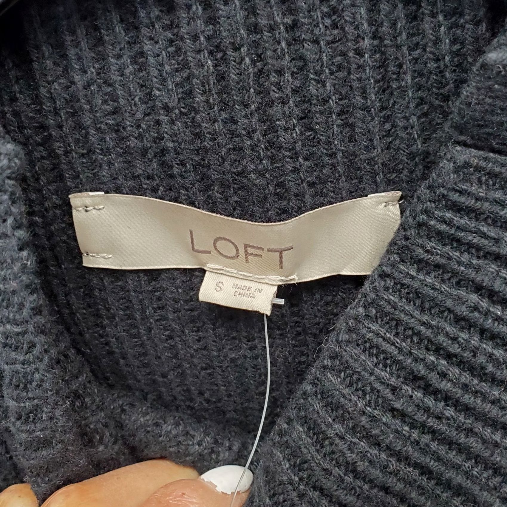 Loft LOFT Womens Size S Black Ribbed Knit Sweater Vest Button Sleeveless Shoulder Mock Neck Casual Knit Vest Ladies 90s Influencer Style Size S / US 4 / IT 40 - 6 Thumbnail