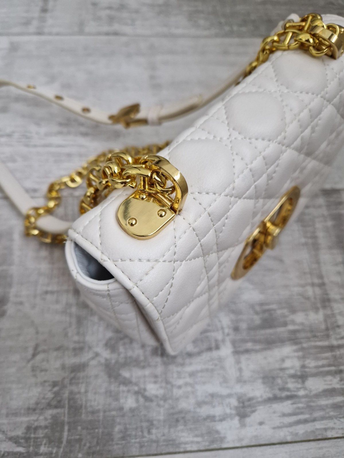Dior Small Dior Caro bag ivory supple cannage calfskin Size ONE SIZE - 8 Thumbnail