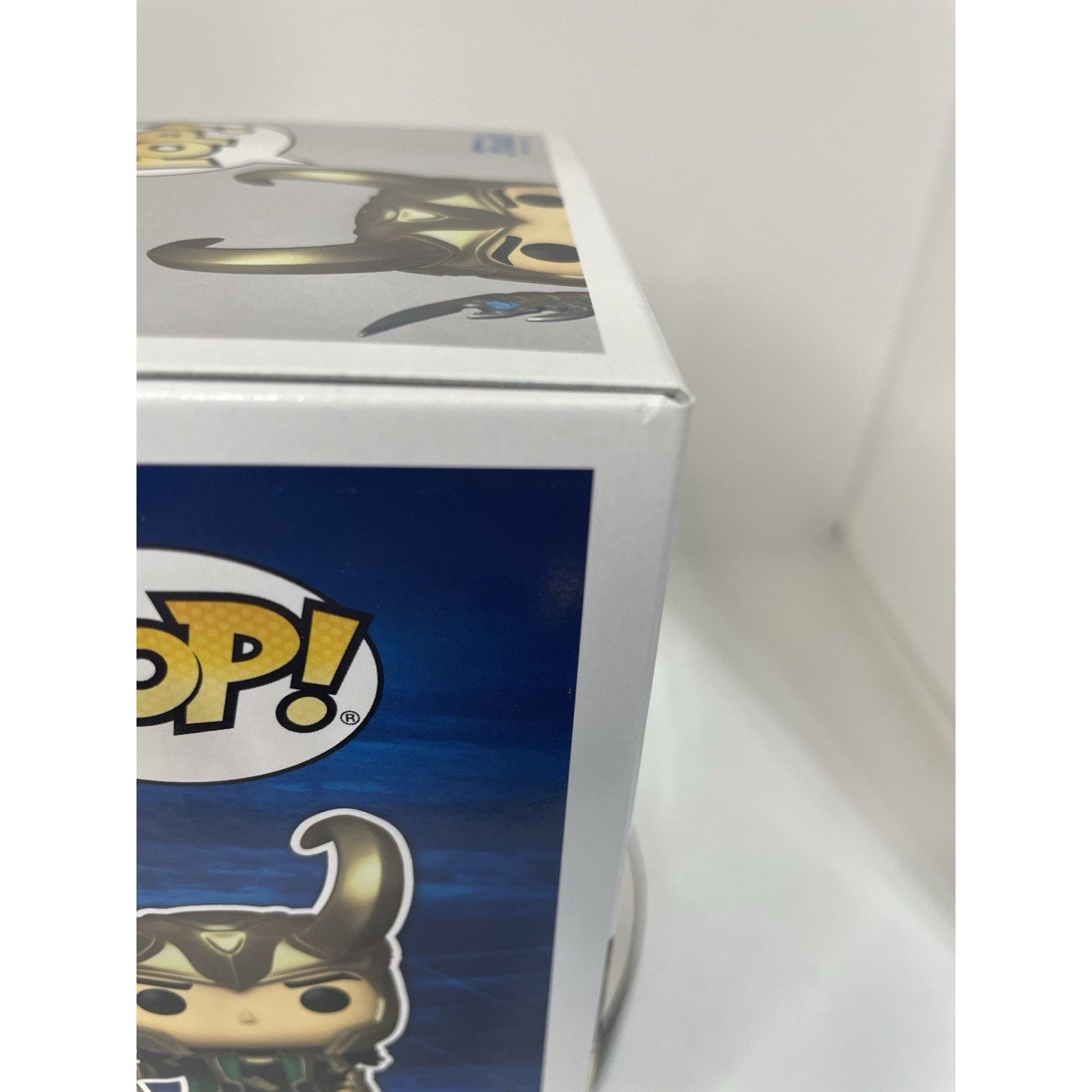 Marvel Comics Funko Pop! Loki W Scepter Entertainment Earth Exclusive #985 Size ONE SIZE - 8 Thumbnail