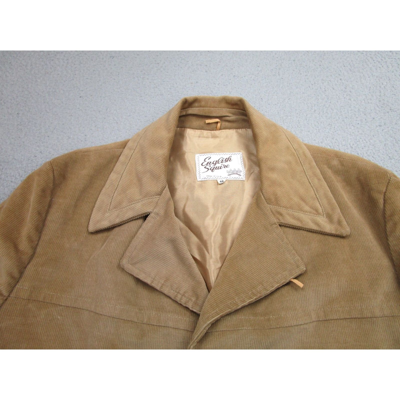 Vintage VINTAGE English Squire Overcoat Mens 48 Beige Corduroy Car Coat Lined Made in USA Size US M / EU 48-50 / 2 - 3 Thumbnail