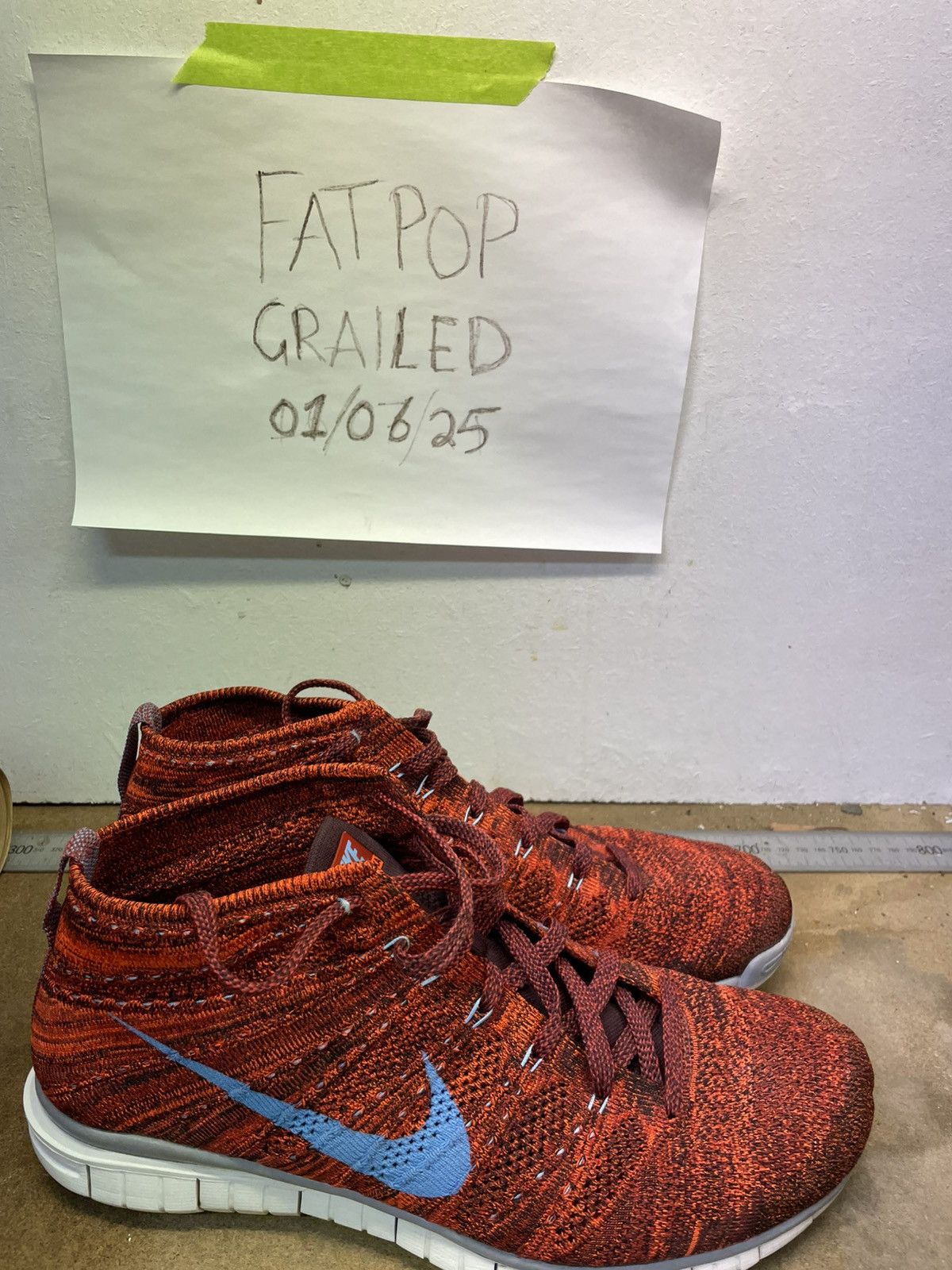 Nike flyknit chukkah boot US12