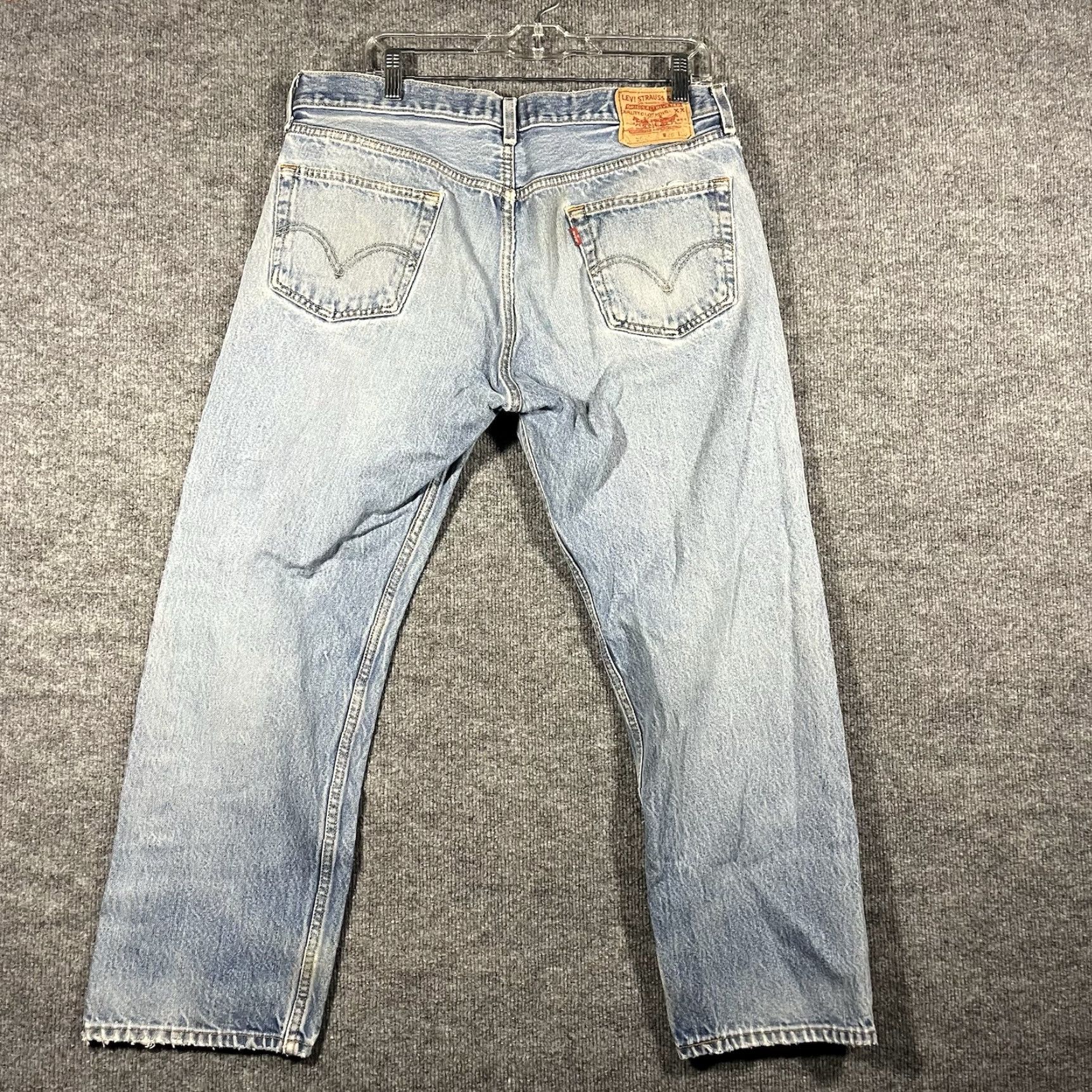 Levi's VINTAGE Levi's 501 Original Fit Jeans Mens 36x30 Blue Denim 5-Pocket 100% Cotton Distressed Rinse Button Closure Vintage Size US 36 / EU 52 - 6 Thumbnail