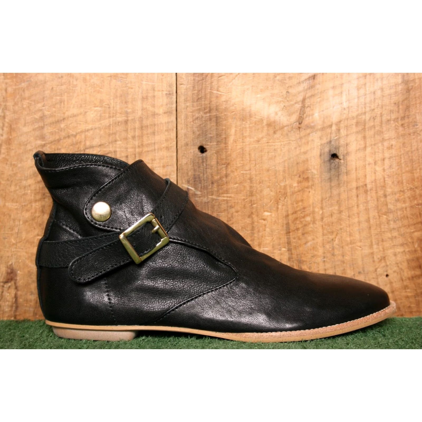 House of Harlow VINTAGE House of Harlow 1960 Holli Black Leather Bootie Women US 9 EUR 39.5 Flat Ankle Bootie Pull Snap Costume, Boots, Shoes Size US 9 / IT 39 - 2 Thumbnail