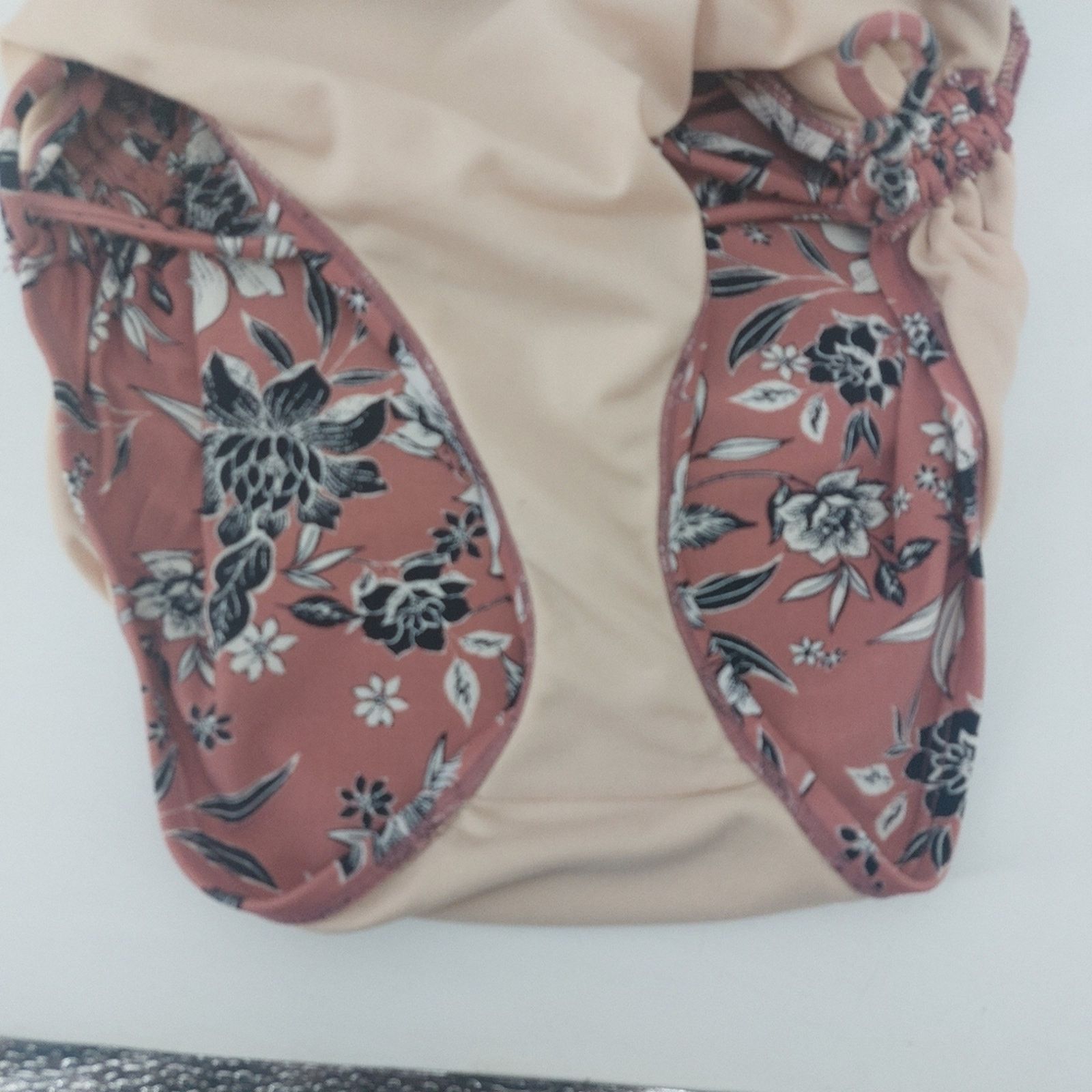 Other Kona Sol Women's Swimsuit Halter Top Floral Mauve Black Sz S Size S / US 4 / IT 40 - 8 Thumbnail