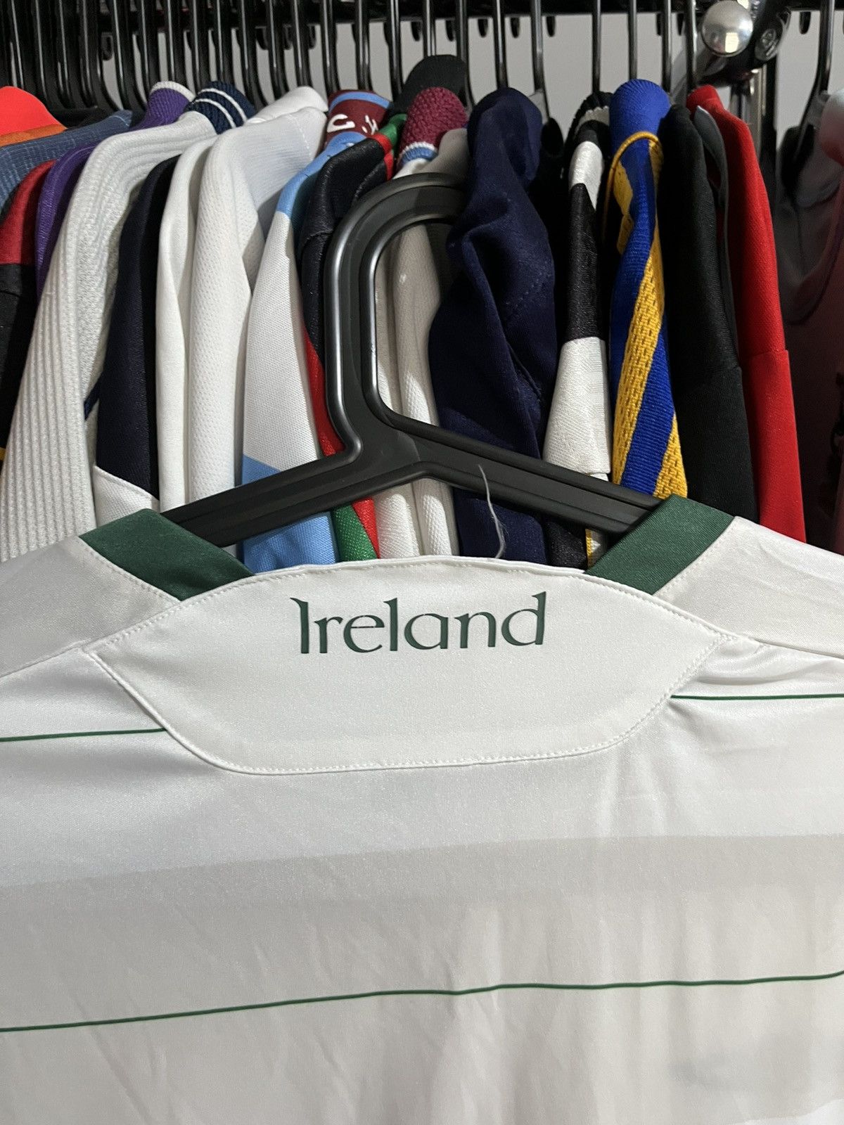 Umbro Umbro Ireland 2009 Away Soccer Jersey Size US XL / EU 56 / 4 - 7 Thumbnail