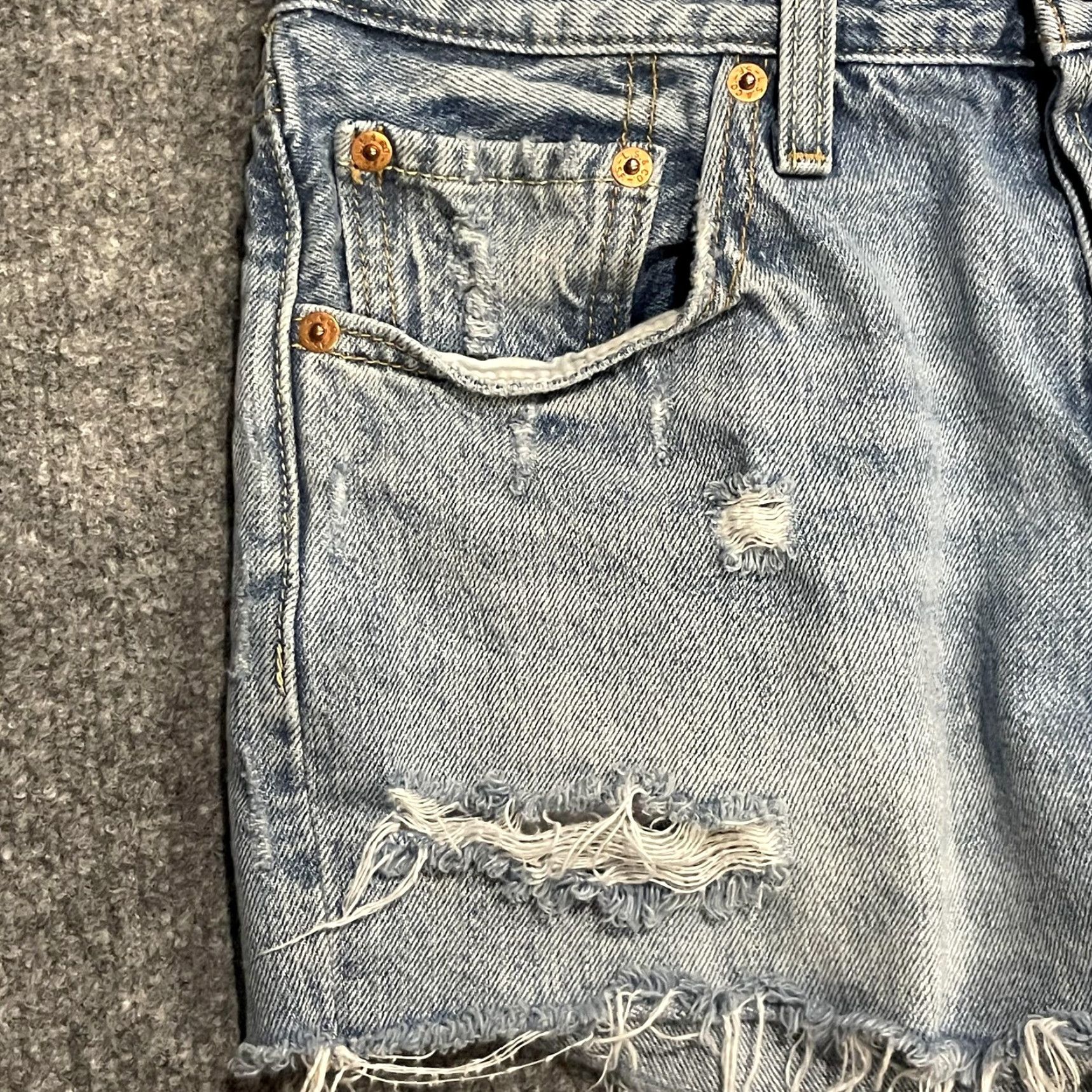 Levi's Levi's 501 Cutoff Denim Shorts Womens W27 Blue Distressed Button Fly Frayed Hem Size 27" / US 4 / IT 40 - 4 Thumbnail