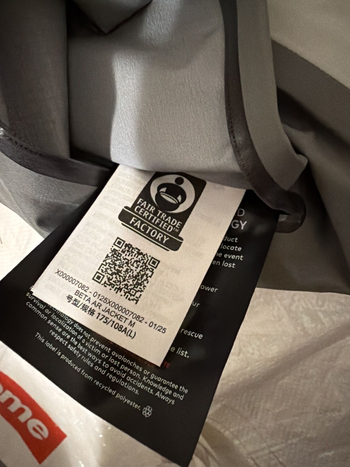 Arc'teryx Arc’teryx Beta AR Jacket Goretex Pro Solitude Void Size US L / EU 52-54 / 3 - 14 Thumbnail