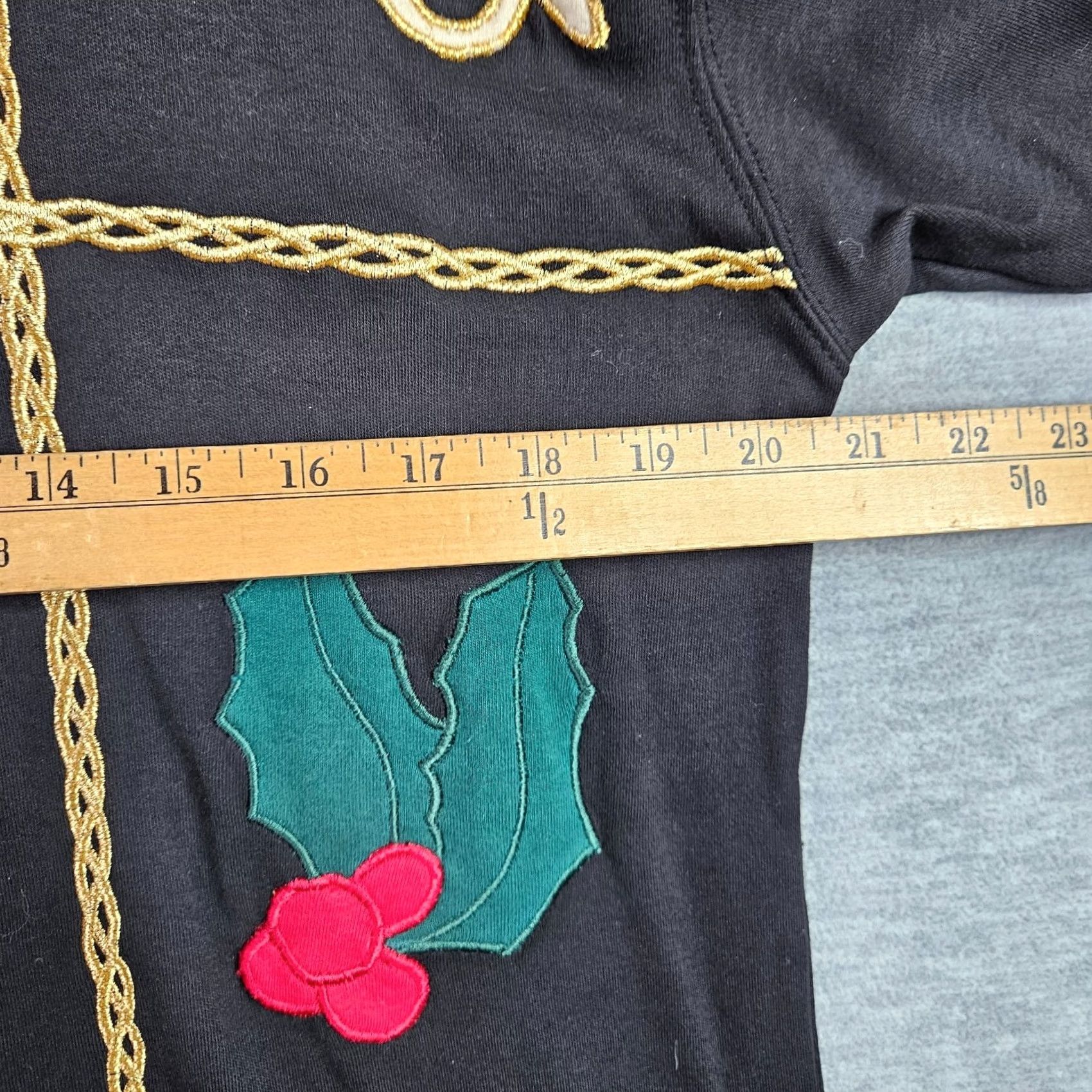 Vintage Vtg Chaus Christmas Sweatshirt Size S Black Crew Neck Pullover Embroidered Graphic 100% Cotton Womens Holiday Size S / US 4 / IT 40 - 6 Thumbnail