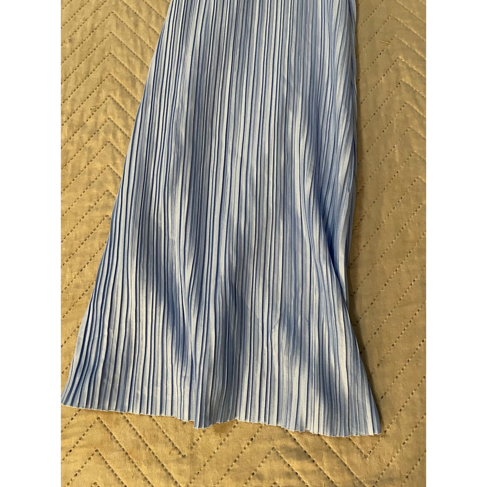 Boohoo Boohoo Women’s Size 8 Baby Blue Pleated Flare Pants Size 30" / US 8 / IT 44 - 2 Thumbnail