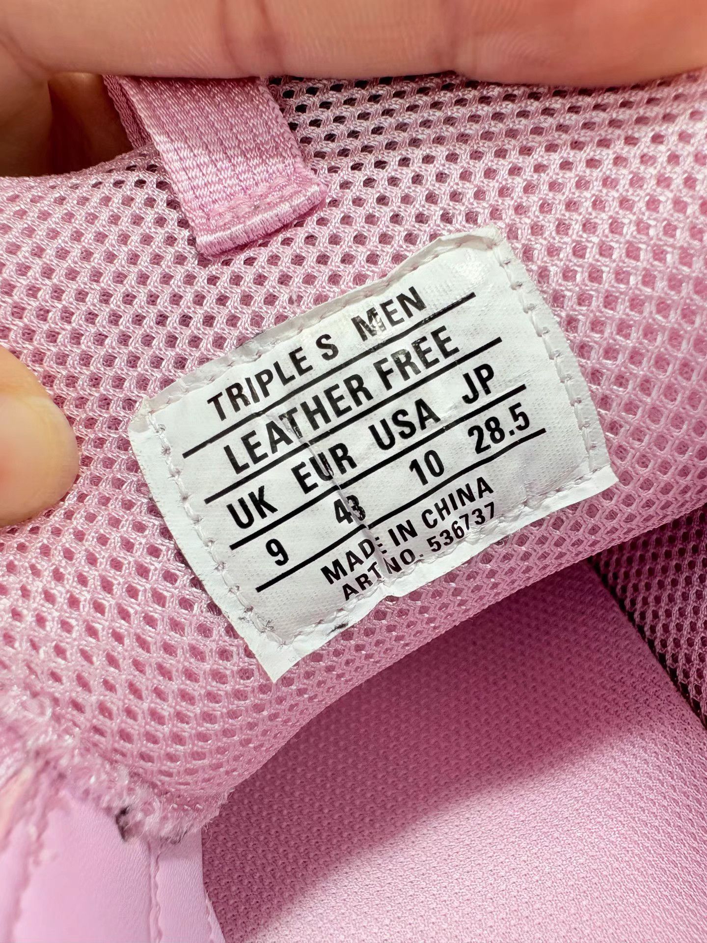 Balenciaga BALENCIAGA TRIPLE S Pink Logo Print Dad Sneakers K1 Size US 10 / EU 43 - 7 Thumbnail