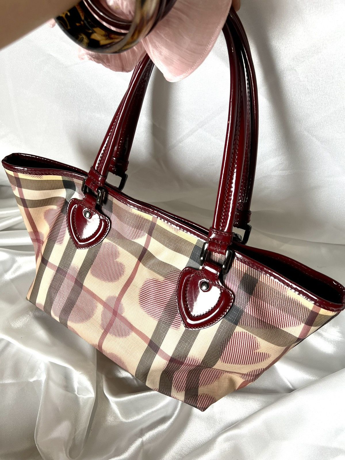 Burberry Burberry Heart Check Tote – Burgundy Red Size ONE SIZE - 2 Thumbnail