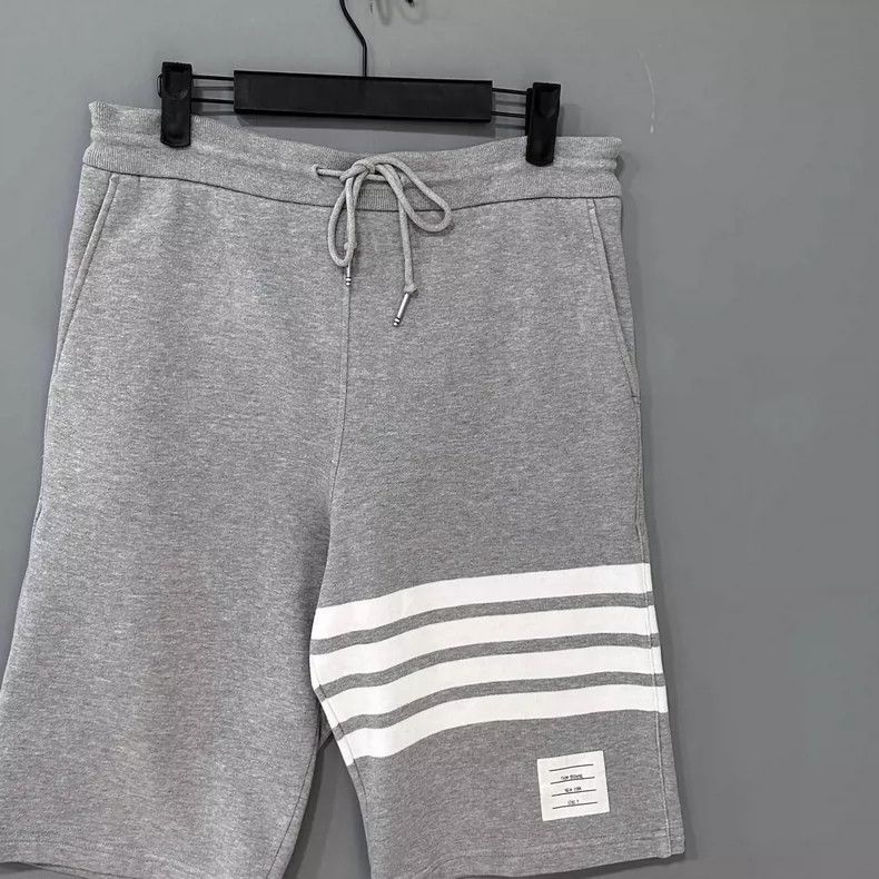 Thom Browne Thom Browne Size 2 Classic striped shorts 2506-Nextarrow Size US 29 - 2 Thumbnail
