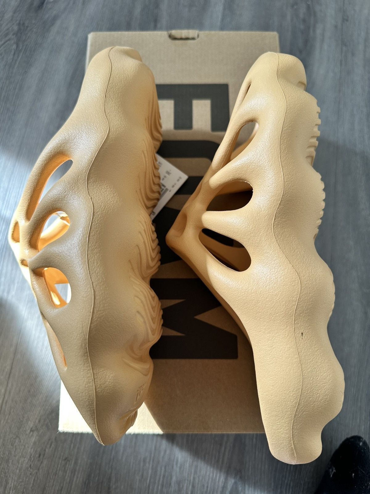 Adidas × Yeezy Yeezy 450 slide Size US 8 / EU 41 - 2 Thumbnail