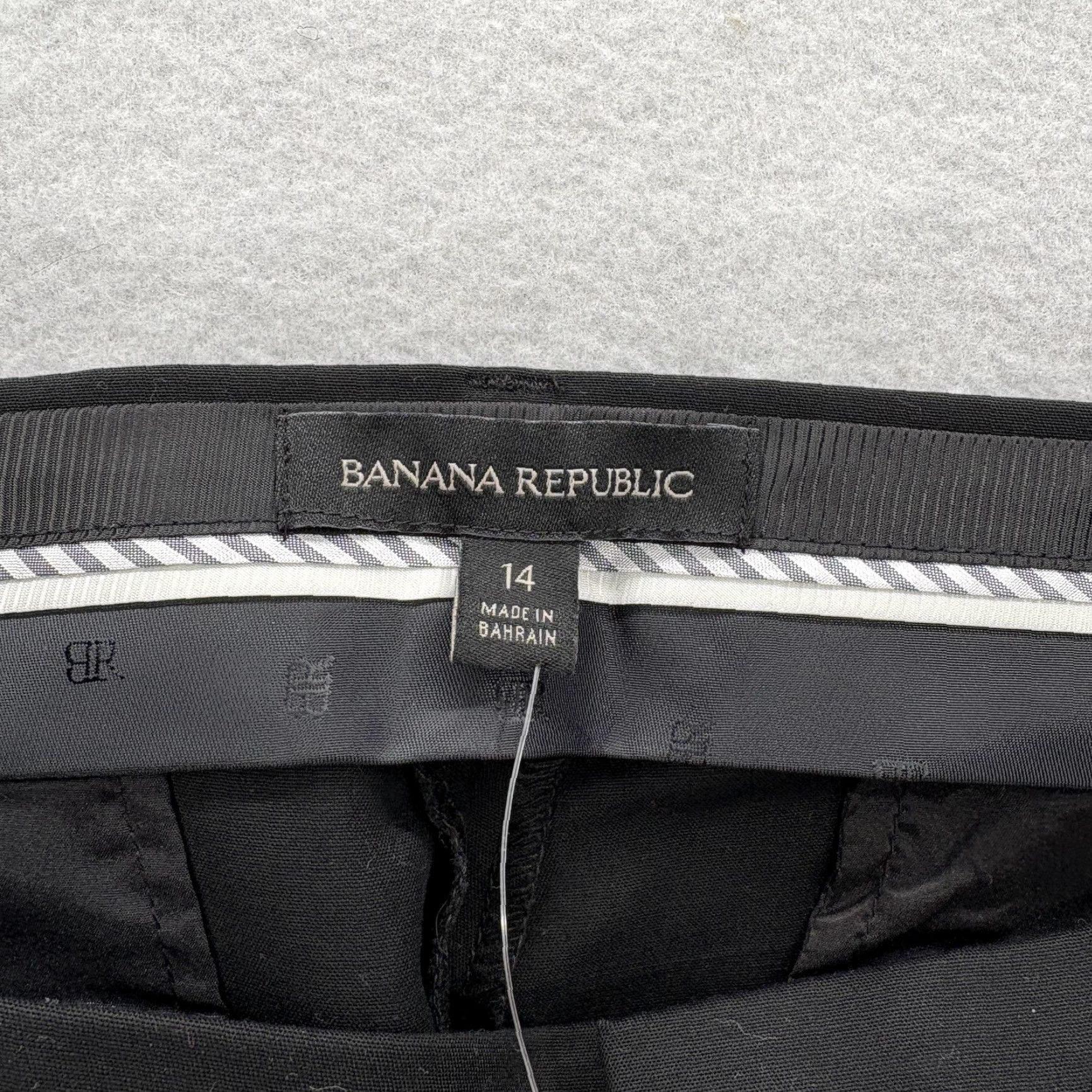 Banana Republic VINTAGE? No. Banana Republic Dress Pants Womens 14 Black Straight Cropped Stretch Work Career - Shirt? Size 36" / US 14 / IT 50 - 4 Thumbnail