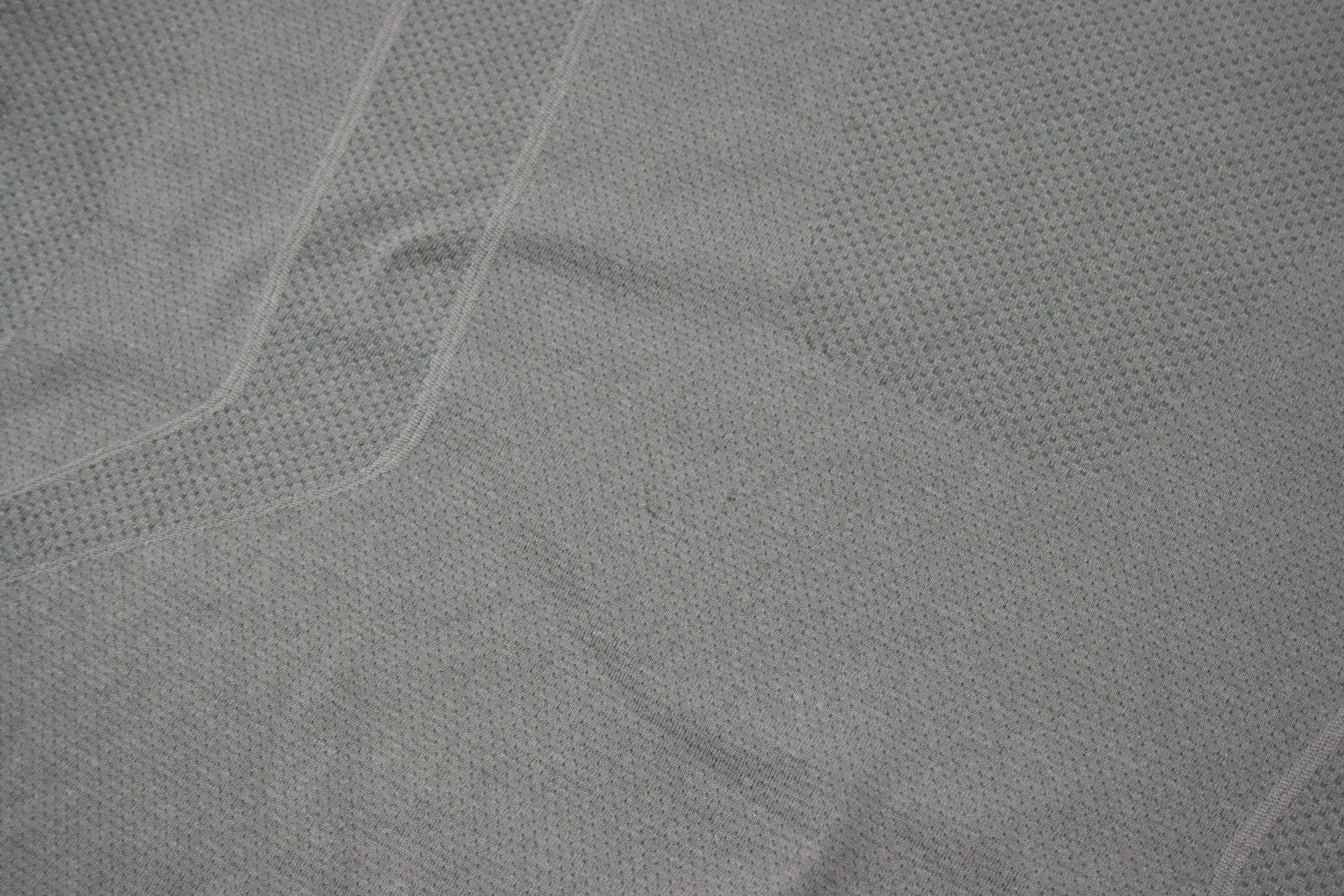 Lululemon Logo Metal Vent Tech Sport T-Shirt Size US L / EU 52-54 / 3 - 6 Thumbnail