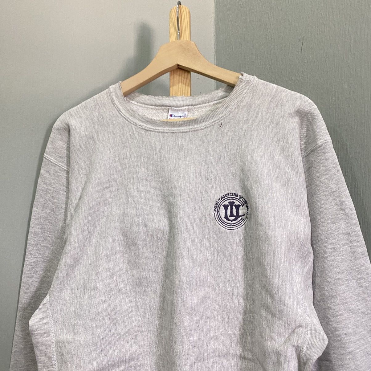 Champion Vintage 90s Champion ReverseWeave University Logo Distressed Size US XL / EU 56 / 4 - 3 Thumbnail