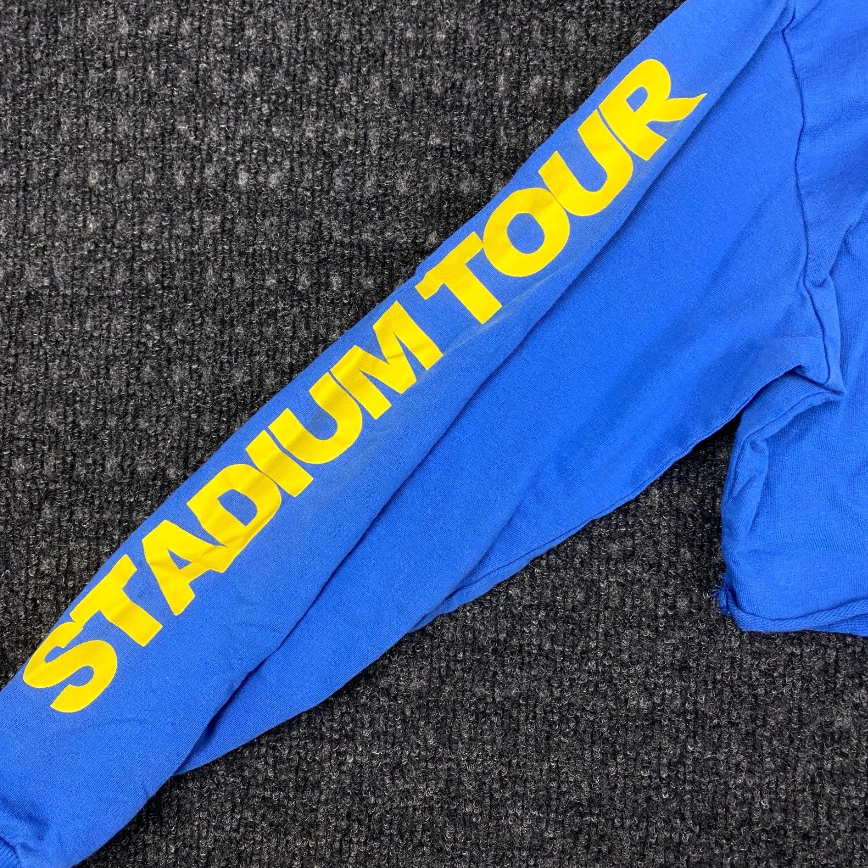 Vintage VINTAGE Justin Bieber Purpose Stadium Tour Long Sleeve Crop Top Shirt Blue Womens XS Size XS / US 0-2 / IT 36-38 - 4 Thumbnail