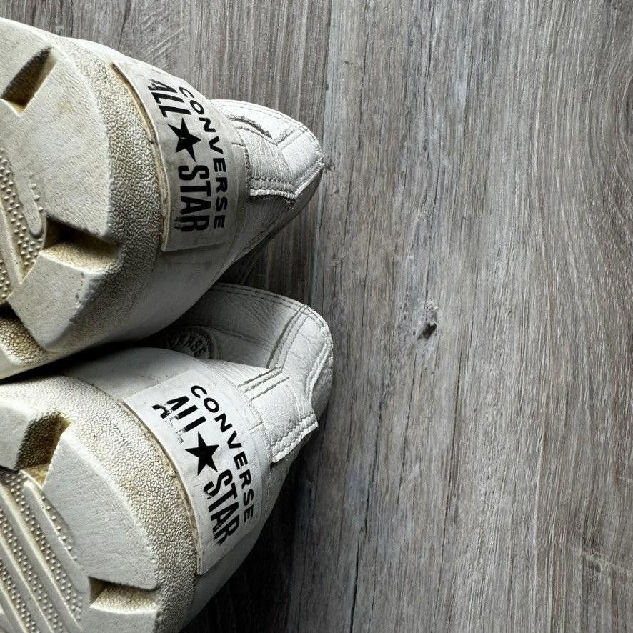 Converse CONVERSE • Chuck Taylor All Star Lugged Leather (7.5M) Size US 7.5 / EU 40-41 - 8 Thumbnail