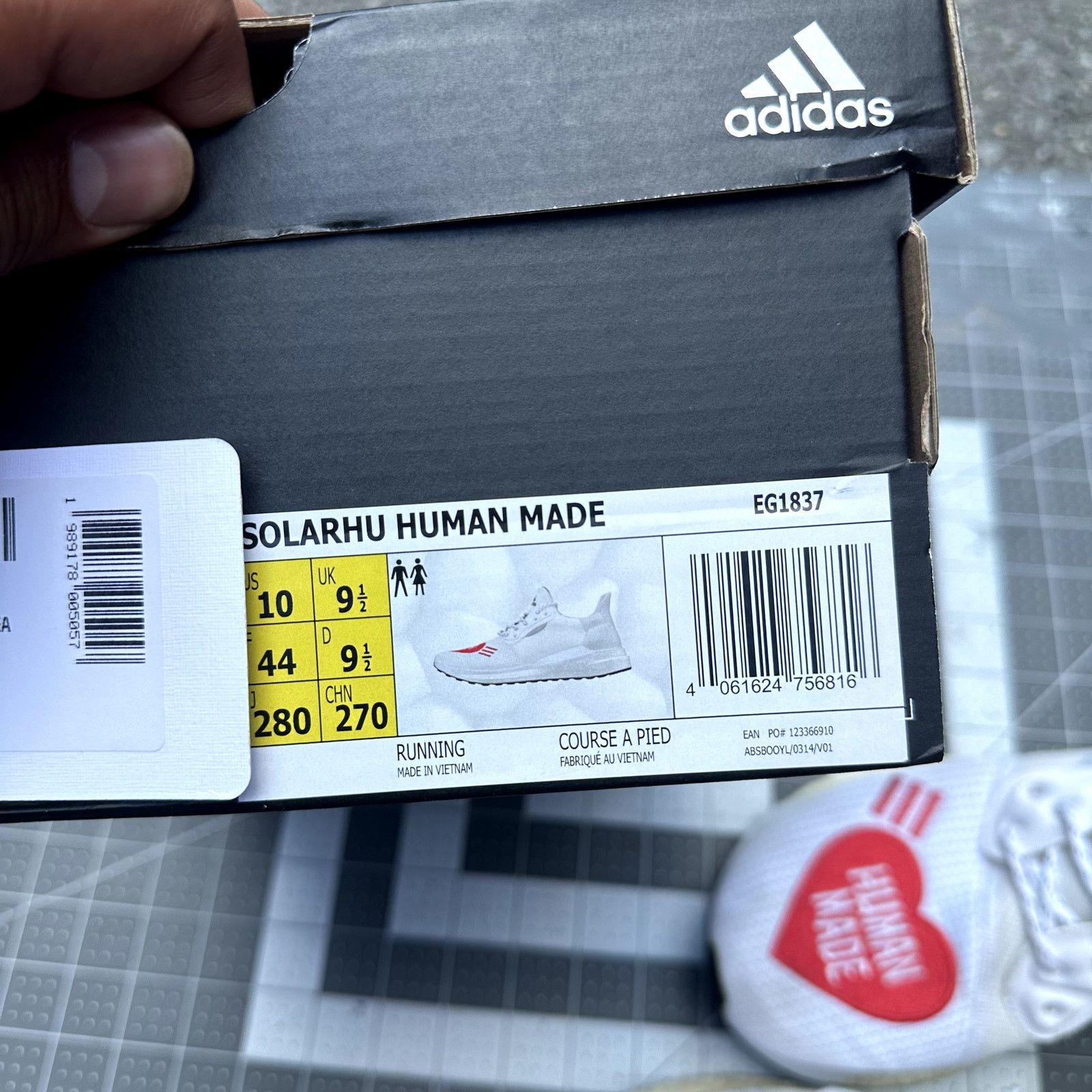 Human Made Human Made x Adidas Solarhu Size US 10 / EU 43 - 8 Thumbnail