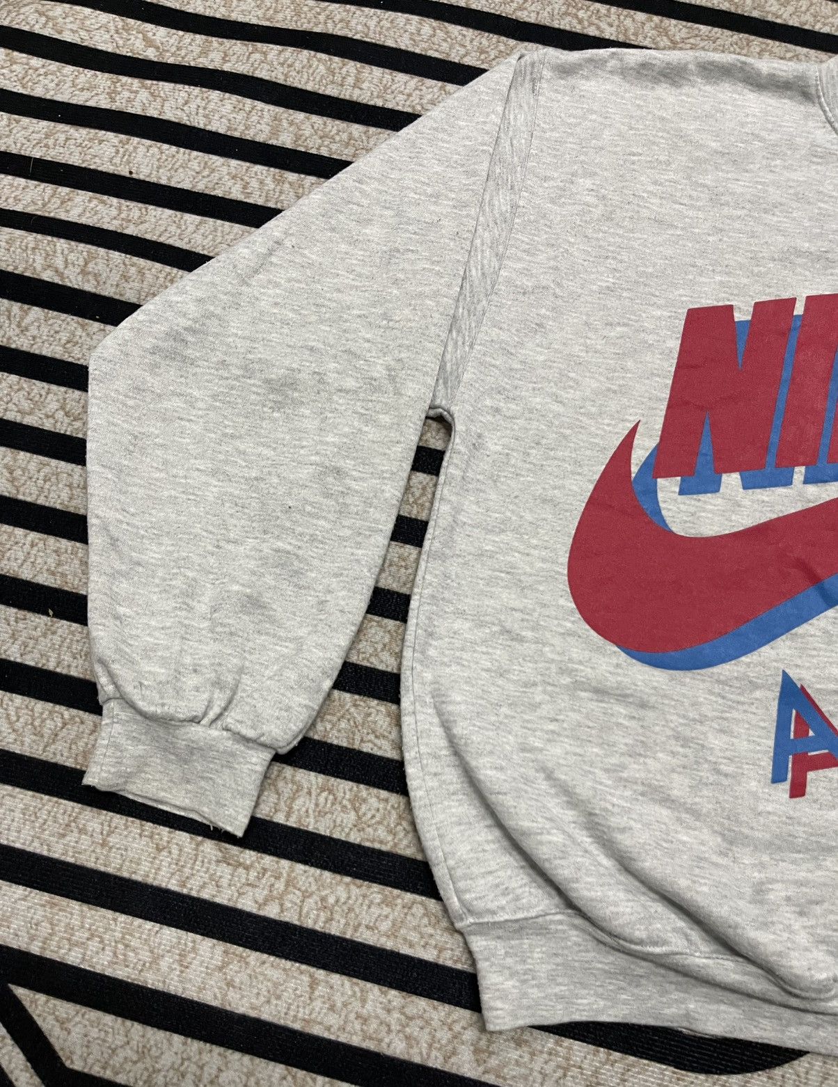 Nike 80s NIKE AIR CREWNECK BIG LOGO Size US M / EU 48-50 / 2 - 3 Thumbnail